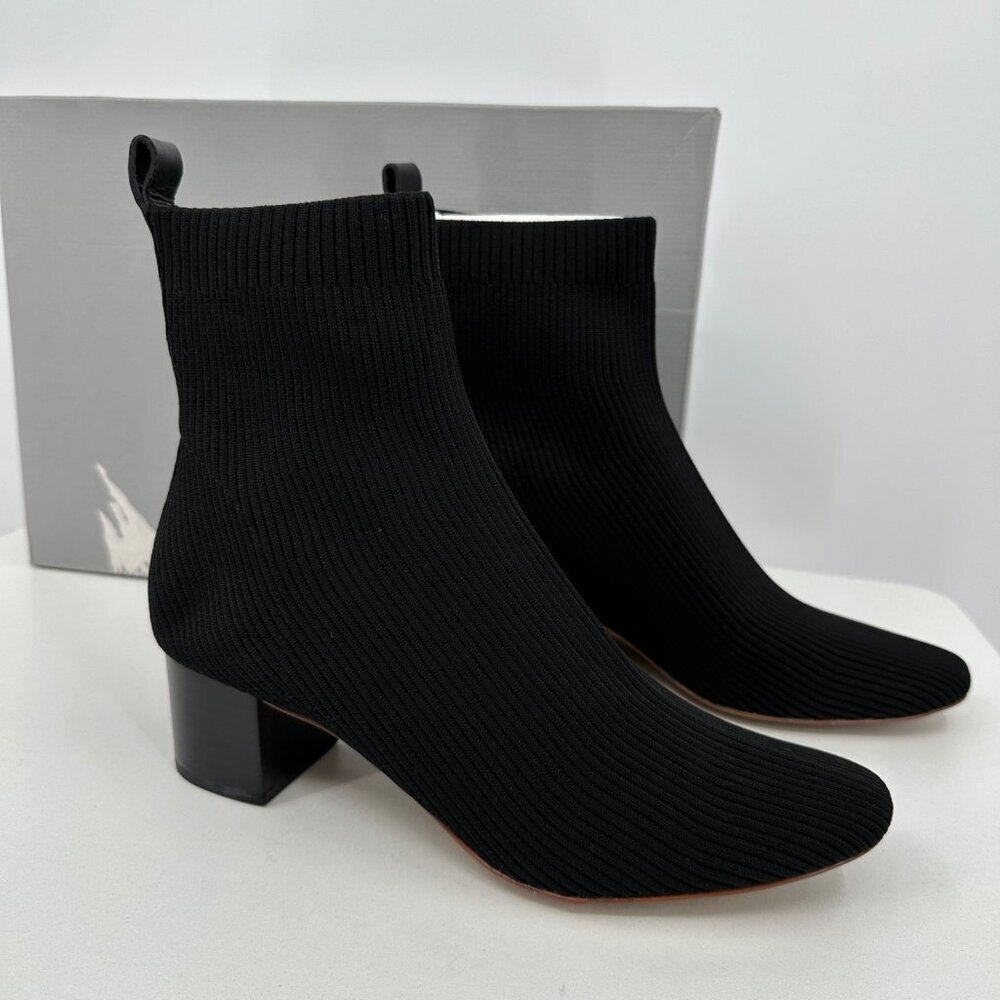 Everlane The Glove Boot in Black size 10 Women's Stretch Rib Knit Ankle Bootie